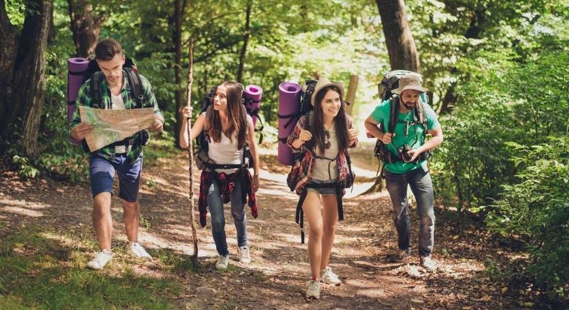 A Jóbarátok Kazincbarcikán, miskolci dixie a színházban - ezek szólnak nagyot a hétvégén