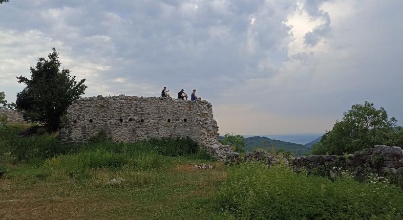 Rejtett kincseket keresnek szombaton a díjnyertesnél