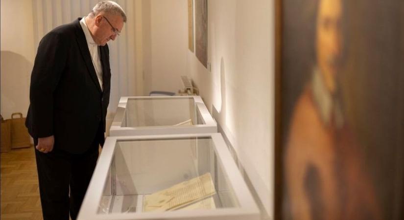 Draskovich György győri püspök életéről és koráról nyílt kiállítás Győrben - fotók