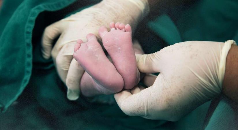 26 csecsemő halt meg szifiliszben Magyarországon 2025-ben, pedig megelőzhető, gyógyítható lenne