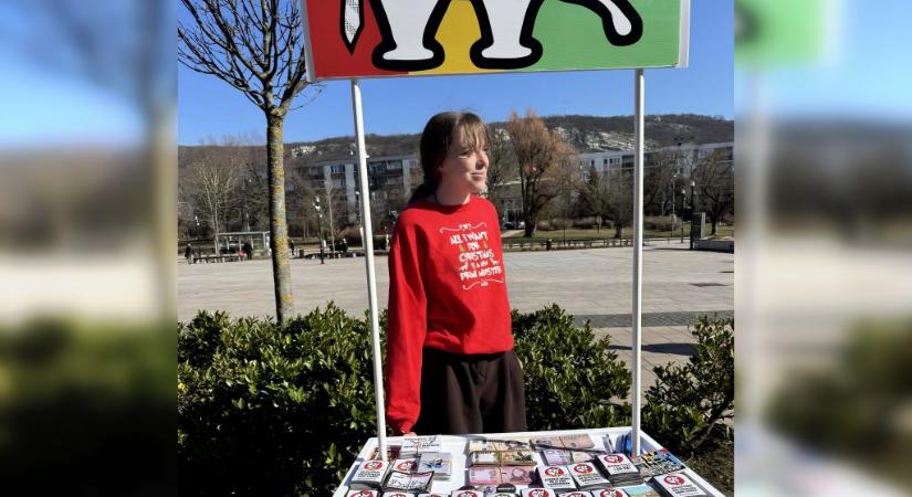 Nagy Dávid: késsel fenyegették a Kutya Párt tatabányai jelöltjét ajánlásgyűjtés közben