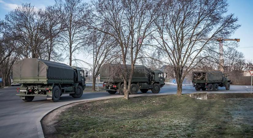 Szalay-Bobrovniczky Kristóf: Megkezdődött a Magyar Honvédség katonáinak kitelepülése a kritikus energetikai infrastruktúra védelmének megerősítésére