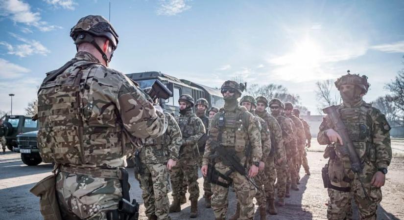 Elindultak a katonák a „kritikus végpontokat” védeni