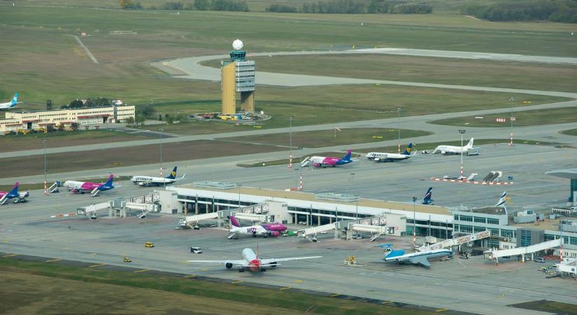 Brutális számokat hozott a budapesti repülőtér – ezért volt szükség a történelmi beruházásra
