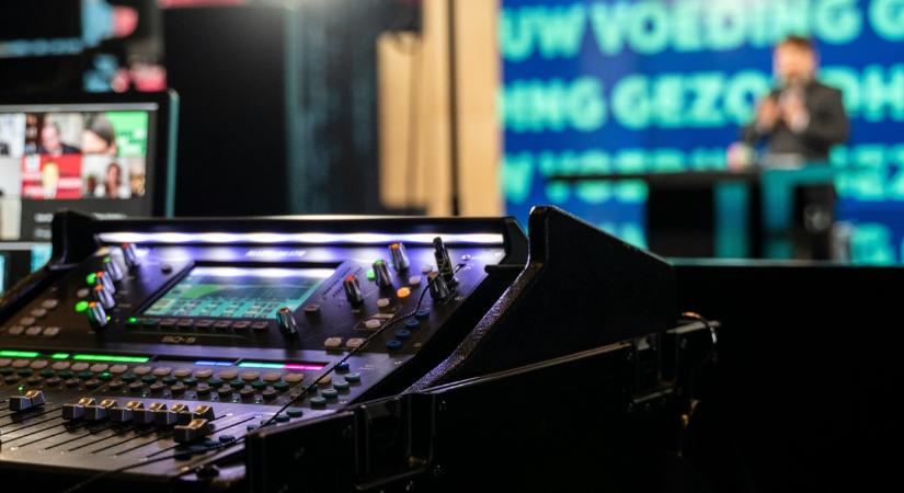 Egy meteorológus élő adásban fedte fel diagnózisát, miután azzal vádolták, hogy részeg