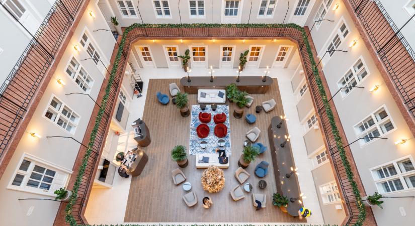 Két védett épület rekonstrukciójából jött létre a BasiliQ Hotel