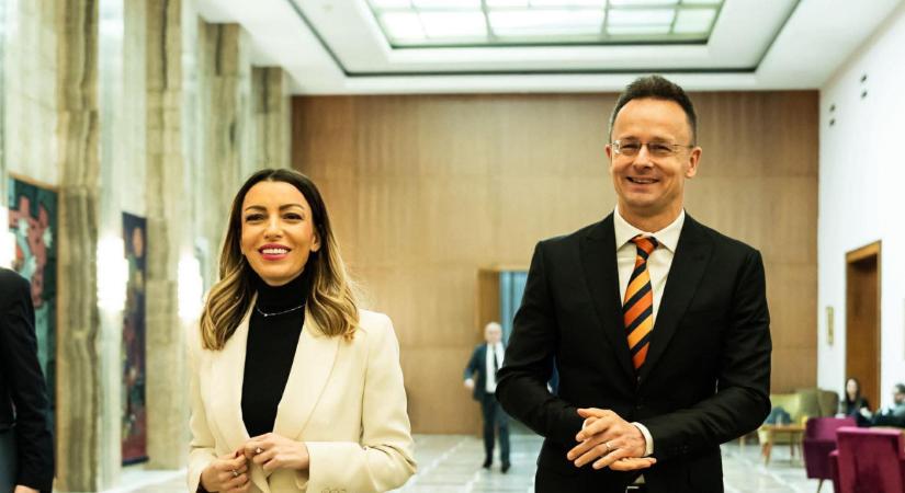 Szijjártó Péter elárulta, mennyiért vonatozhatunk el Belgrádba