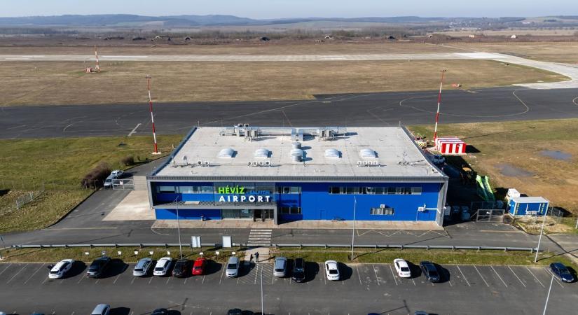 Ferihegy elrejtette a szemek elől: kész van, teljesen átépítették a vidéki repteret Magyarországon – tömegével repülhetnek a Balatonra a külföldiek