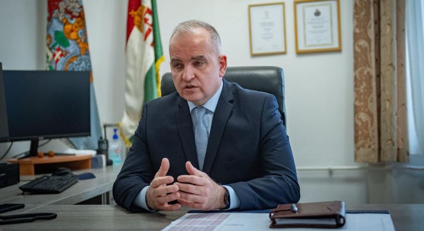 „Határozott fellépés és szűkülő mozgástér a bűnözőknek” – Illés Zoltán új korszakot nyit a hajdú-bihari rendőrségnél