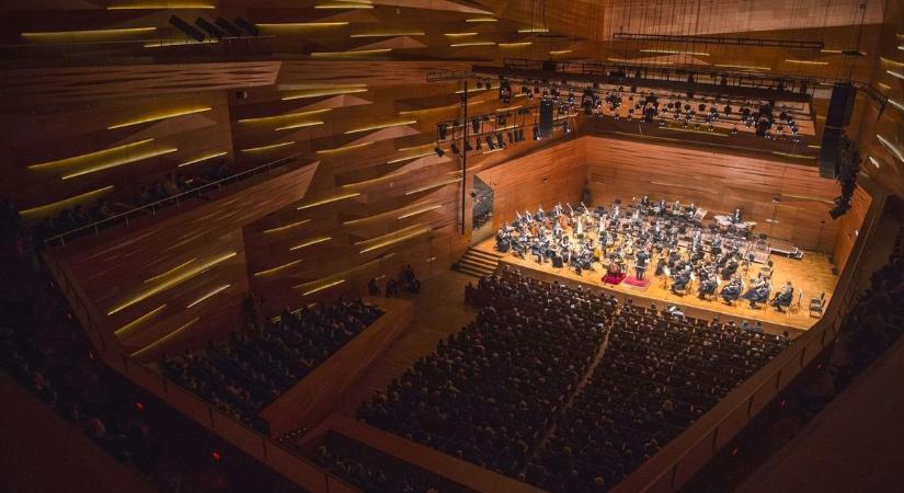 Ne kattints! Keanu Reeves pécsi látogatására hivatkozva kérnek bankkártyaadatokat