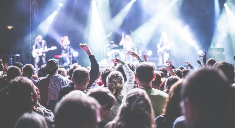 Szerencse és sztárok: indul az ország legnagyobb ingyenes koncertturnéja!