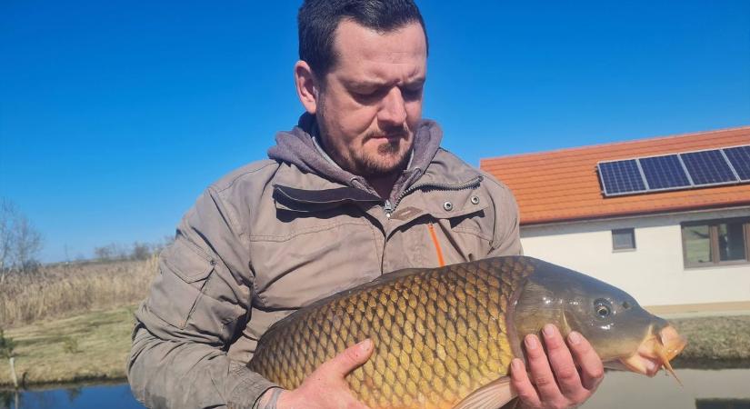 Megérkezett az első haltelepítés 2026-ban a hajdú-bihari horgásztó vizébe!