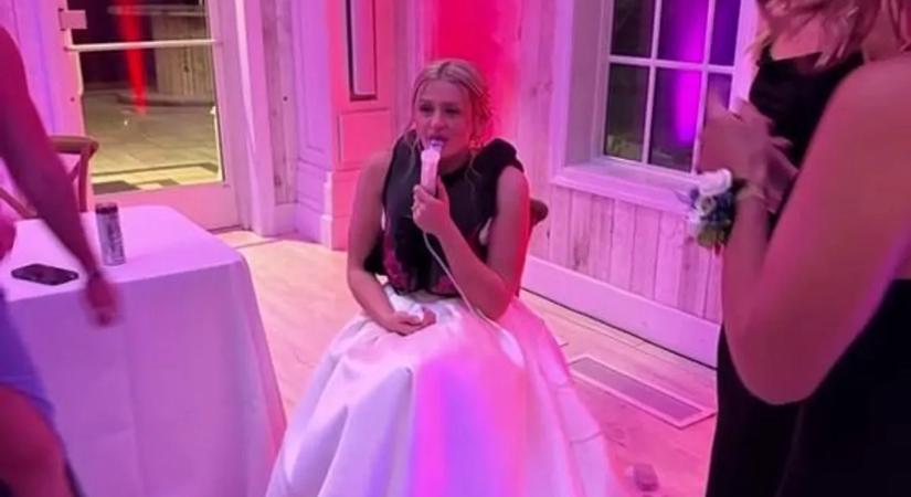 „Elegem van a sajnálkozásból” – A menyasszonytáncba sem állíthatta meg betegsége Dannikát - Videó