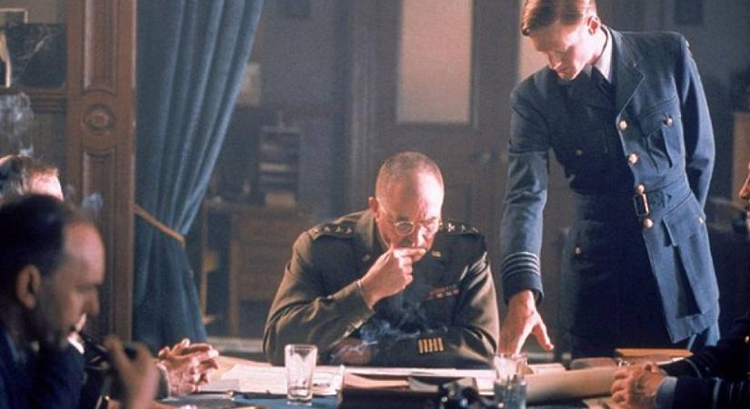 A normandiai partraszálláshoz vezető út: Az egyik legjobb 2.világháborús történelmi film a D-napról (Normandiai partraszállás) (kritika)