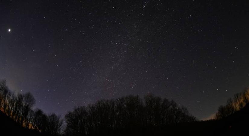 Lenyűgöző bolygóparádé jön a hétvégén: ekkor nézz fel az égre