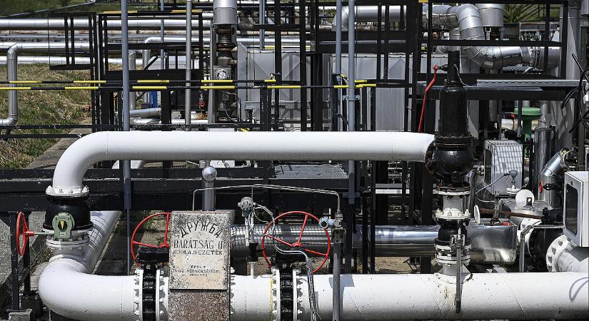 Hírbombát robbantott a Barátság-vezetékről a Reuters, a Molt is belekeverték