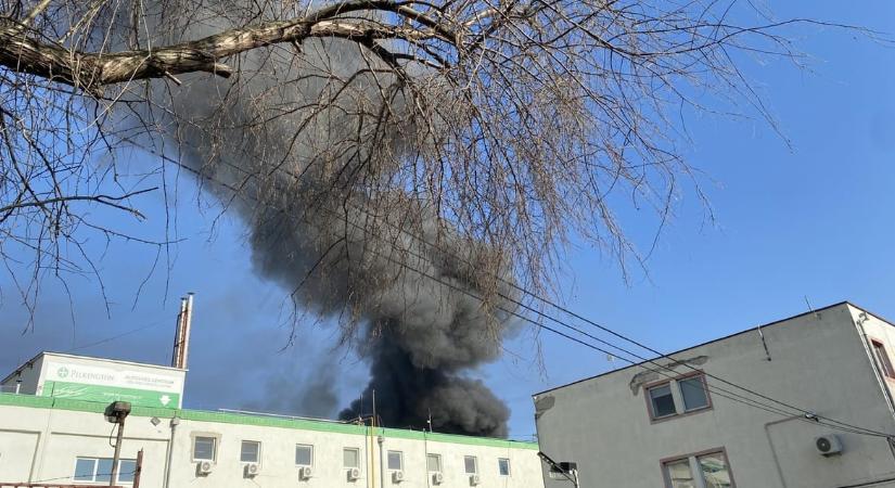 Kigyulladt egy soroksári hulladékfeldolgozó – videó