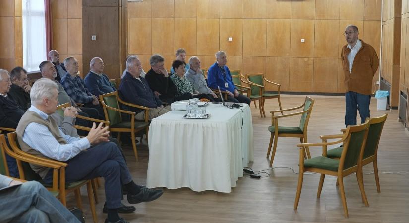 Az uránérc volt a téma