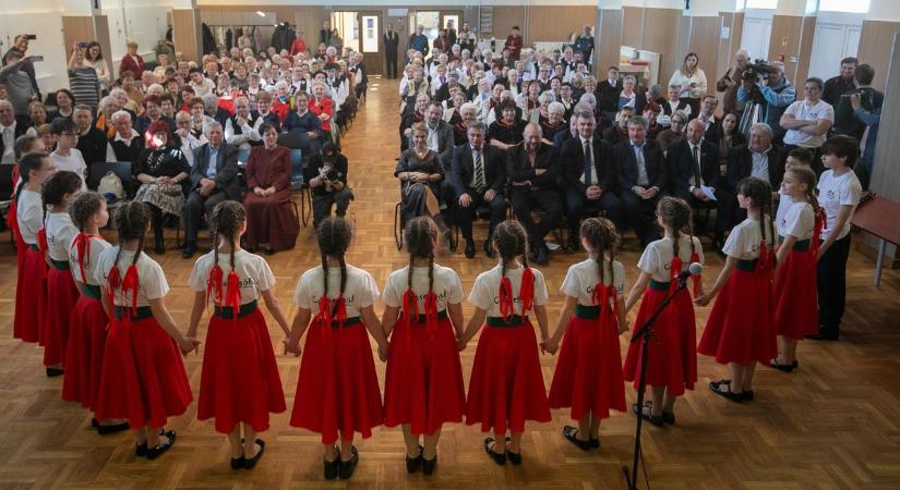 Ilyen volt a Vármegyei Népzenei Találkozó a Csapókertben – fotókkal