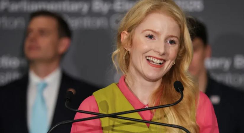 A Zöldek gázszerelő jelöltje nyerte a brit időközi választást