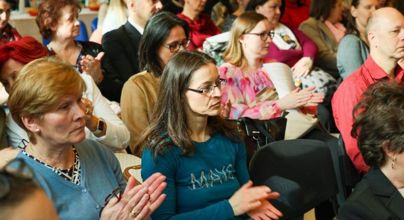 776 jelzés egy év alatt: egyre több a segélykiáltás – megszólaltak az egri szakemberek