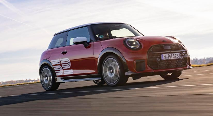A ralis stílus még mindig nagyon jól áll a MINI-nek
