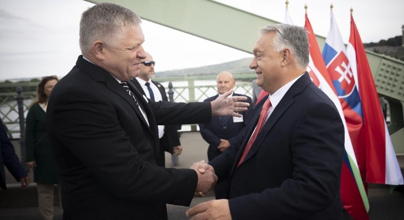 The Hill-vendégkommentár: Ideje, hogy a NATO és az EU felfüggessze Magyarország és Szlovákia tagságát