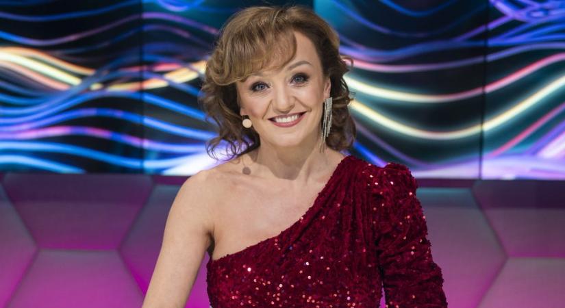 Szandi a fia által tervezett ruhában zsűrizik majd A Dal következő adásában