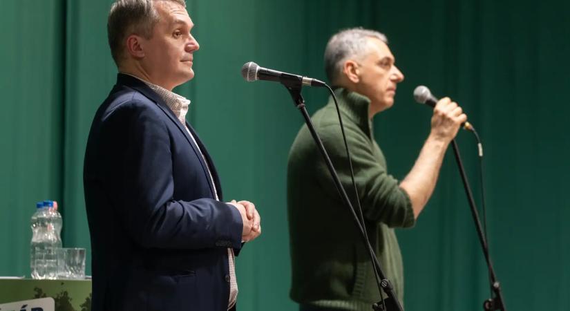 Egy fideszes jelöltet 900 ezres bírsággal sújtottak, amiért a hajdúböszörményi Lázárinfón kampányolt