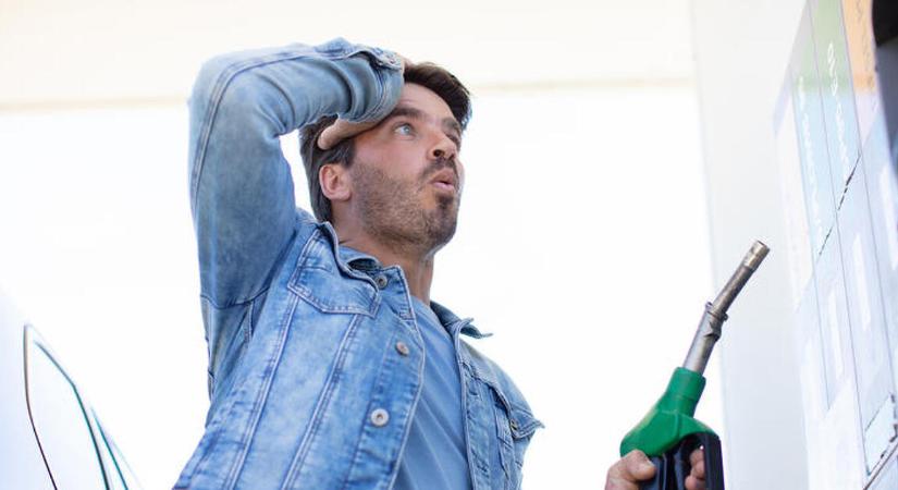 Tényleg nyakunkon az 1000 forintos benzinár?