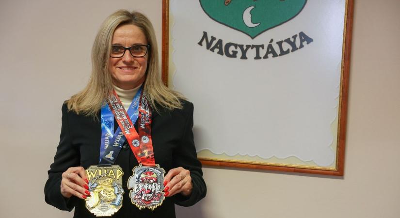 Feleség és 3 gyermekes édesanya is a nagytályai fekvenyomó, akinek még a munkája sem szokványos