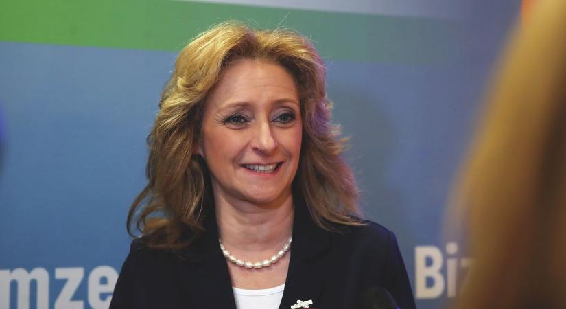Sorsdöntő választás előtt: Ferencz Orsolya az energiabiztonság tétjéről beszélt Komlón