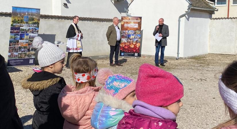 Mintegy 130 millió forintból mini bölcsőde épülhet Nemesnádudvaron – fotók