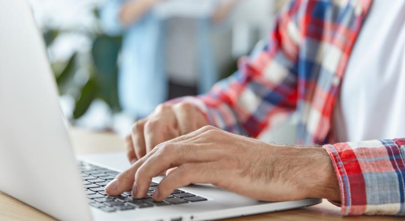 Kötelező munkát adni a gyermekvédelmis fiataloknak