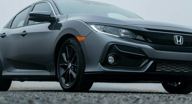 Négyévszakos gumi őszintén: kinek jó, kinek kockázat, és mit nézz a címkén?