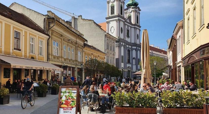 Nyitnak a székesfehérvári teraszok, mutatjuk, mire számíthatsz a hétvégén!
