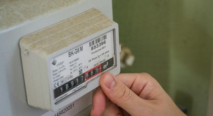 A diktálás végnapjai: átadták Szerencsen az új okosmérő-gyárat