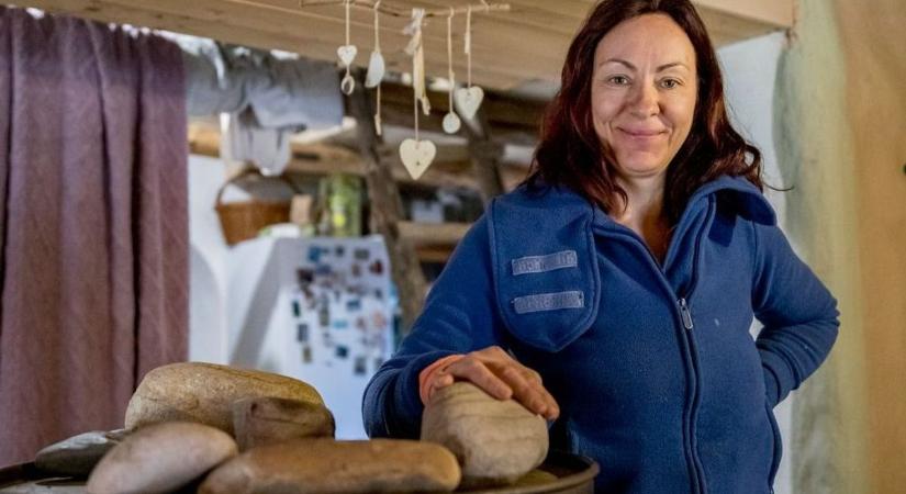 Szanticska, a leghíresebb "elhalt, majd újraéledt" kistelepülés, ahol akár hobbit-házzal is találkozhatunk