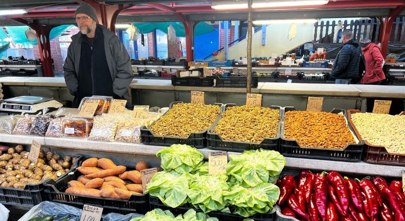 Élénkül a forgalom a dunaújvárosi piacon, jelentős drágulás nélkül