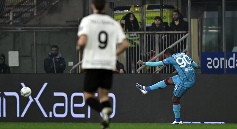 Eszméletlenül nagy góllal vezetett a Cagliari, ám a Parma otthon tartott egy pontot – videó