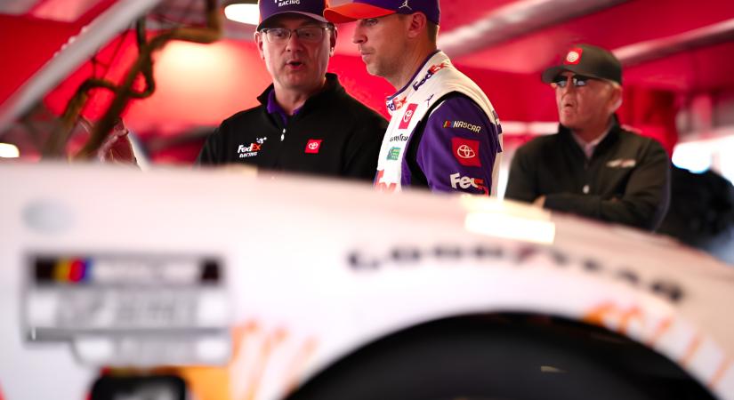 NASCAR: A Spire-nek nem kellenek a JGR titkai, legkésőbb hétfőn eldől Chris Gabehart sorsa