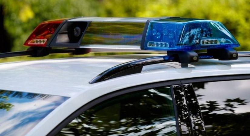 "Bemegyek és beverem a pofádat!" – megfenyegette az ügyintézőt a dühös apa