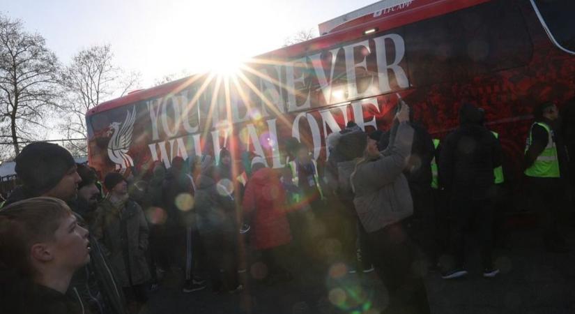 Ellephetik a magyarok Liverpoolt, éhen-szomjan lépett pályára a válogatott játékos