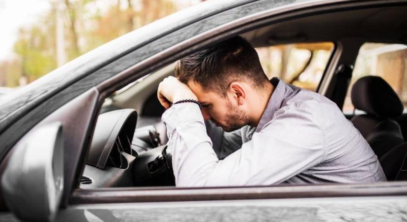 Betartatják a szigorú rendeletet a sofőrökkel, sokan elveszíthetik a jogosítványukat