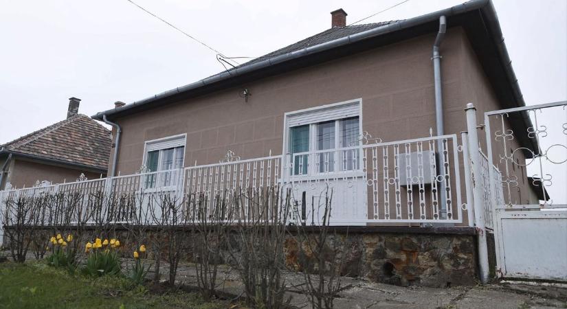 Tízmillió egy Kádár-kockáért? Ezen a hevesi településen ez se lehetetlen