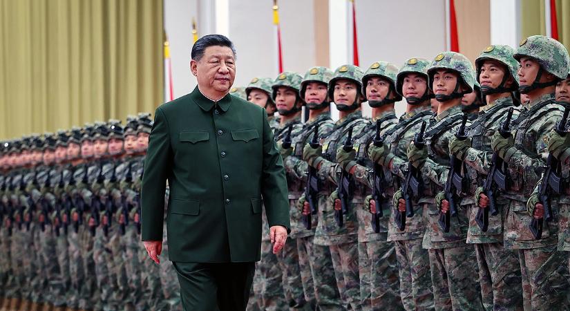 Repülnek a vezetők: tisztogatásról döntöttek a hadseregnél és a kormányban