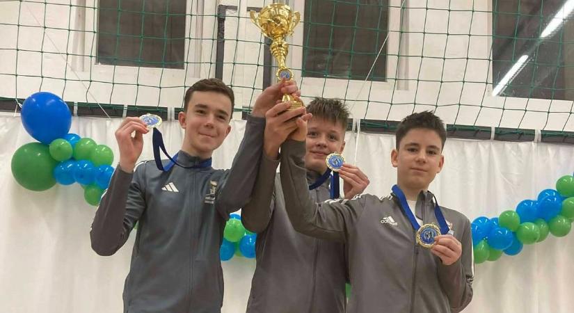 Aranyos nyíregyházi párbajtőrözők