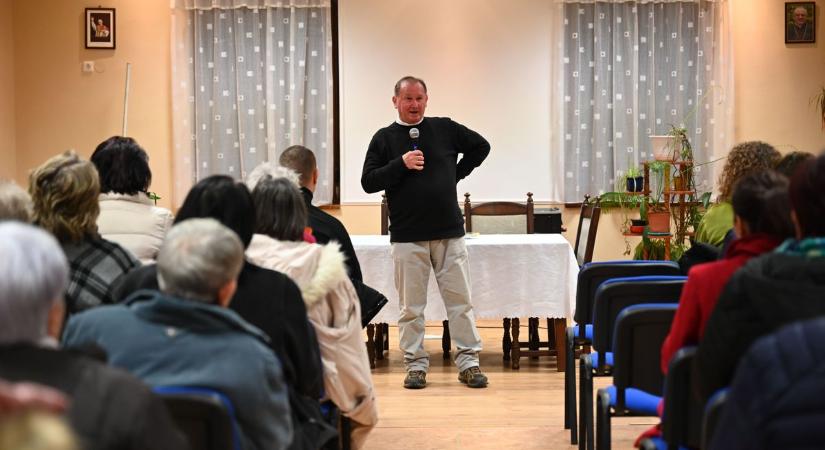 A papi szolgálat és az íjászat közös vonása a hit