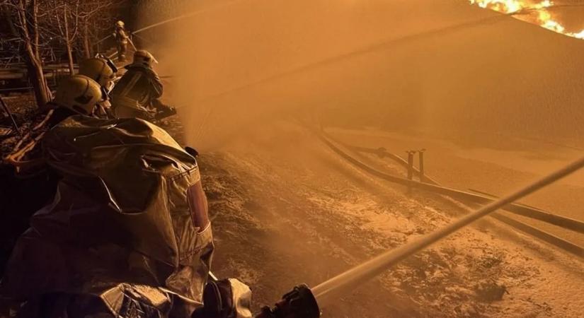 Lángokban állt a krasznodari olajfinomító