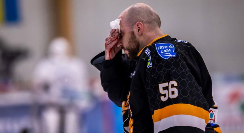 Durva dolgok történtek a debreceni hokisok meccsén, volt dolguk a mentőknek – videóval